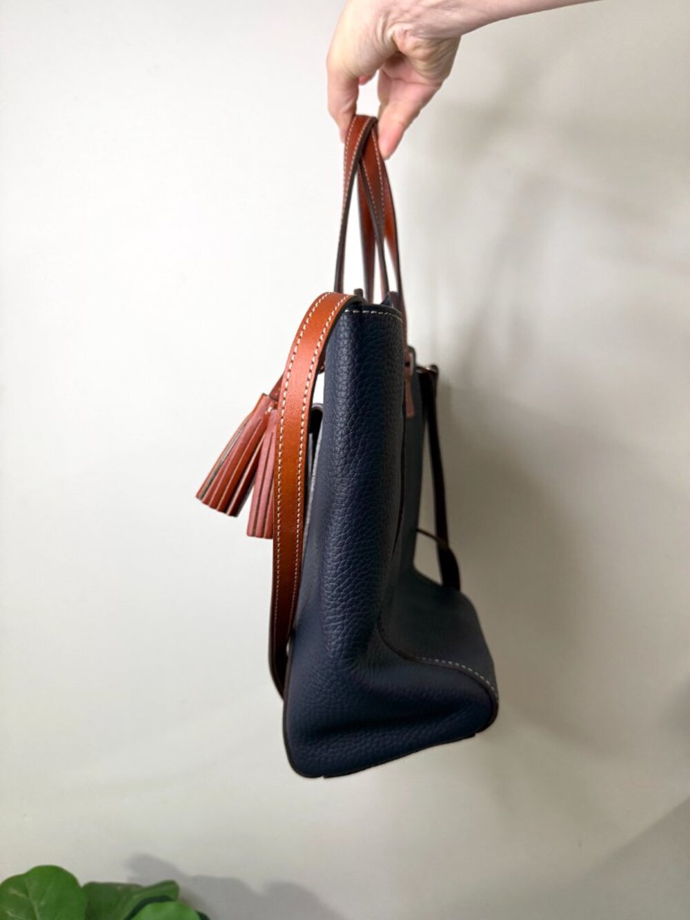 Dooney & Bourke Cambridge East West Shopper Navy Leather Tote Bag NWOT - Picture 8 of 9